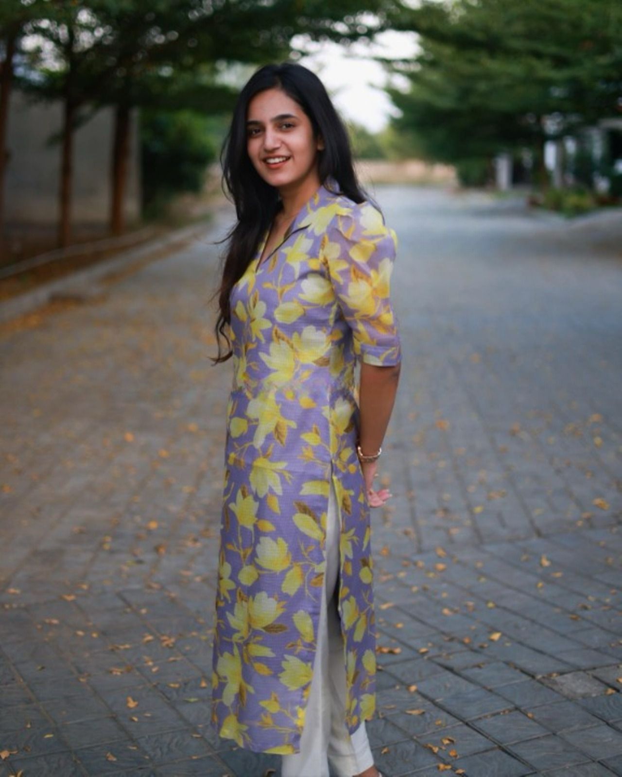Kurti with Paired with Straight Coton Bottom